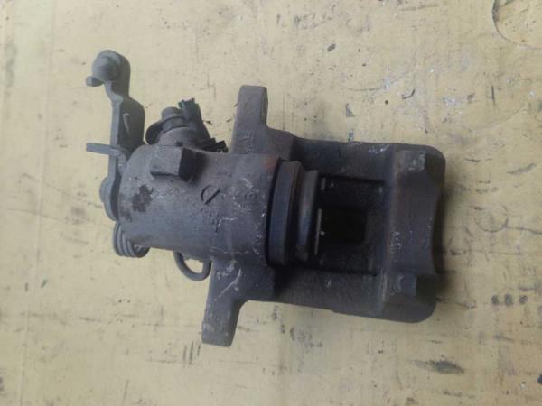 MACHOIRE DE FREIN ARRIERE DROIT VW/SEAT/SKODA/AUDI - Vue 3